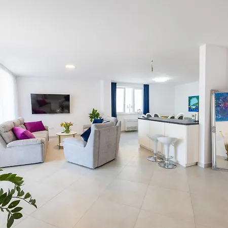 아파트 Smaragd - Lapis - Luxury With Shared Pool