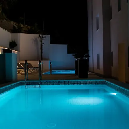 Smaragd - Lapis - Luxury With Shared Pool 아파트 마카르스카